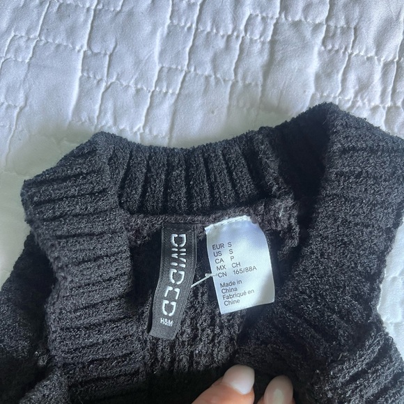 Black knit tank - Picture 4 of 4